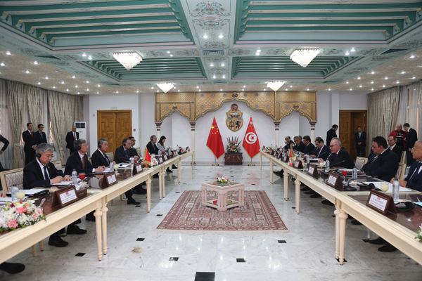 Wang Yi Holds Talks with Tunisian Foreign Minister Nabil Ammar(图3)